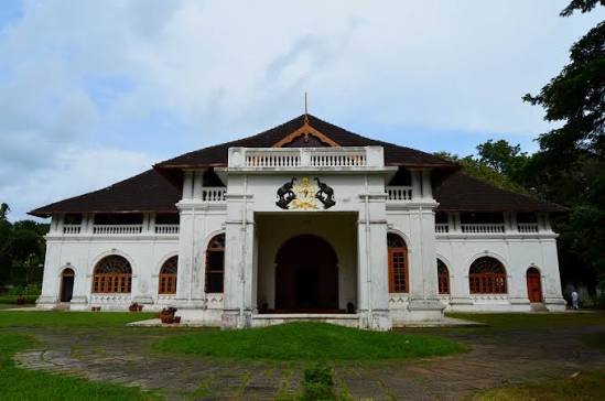 Thrissur District: Location, Administration, Court, Railway Station, Pin Code